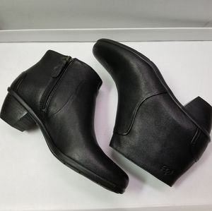 NEW! Nurture black leather booties